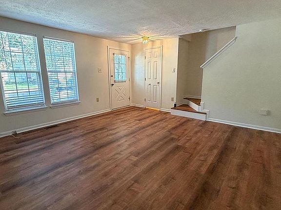 2nd image of 2553 Log Mill Ct