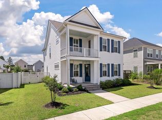 645 Blueway Ave, Summerville, SC 29486