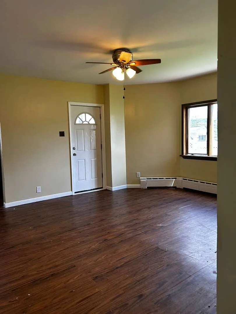 41 Fallbrook Street — Photo 3
