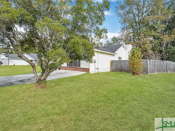 4th image of 132 Brandlewood Drive
