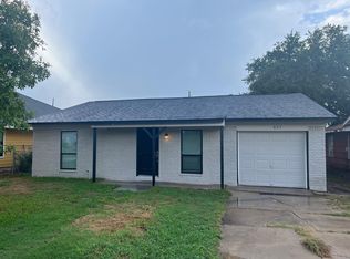 807 W 7th St, Freeport, TX 77541