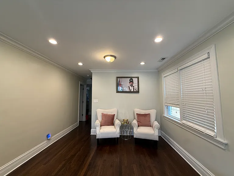 6427 N Albany Ave #1 — Photo 3