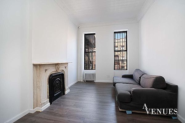 1st image of 422 E 117th St APT 2