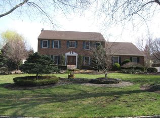 11 Shire Way, Middletown, NJ 07748