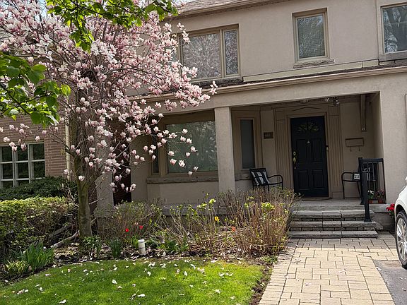 2nd image of 239 Sandringham Dr