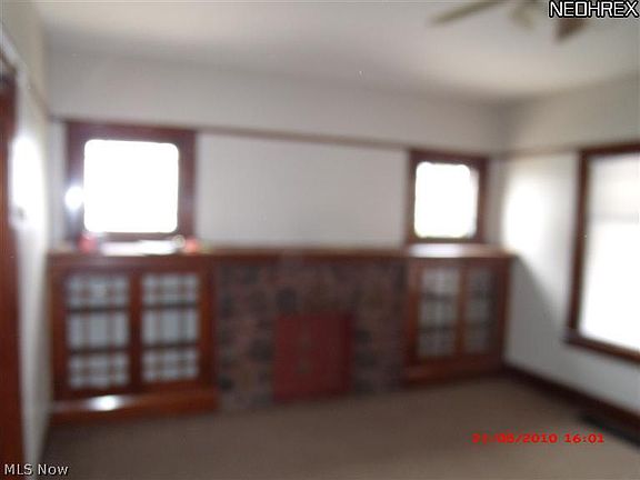 4th image of 75-77 Morris Ave SE