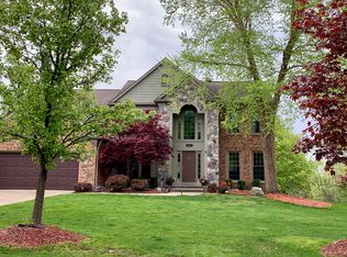 1861 Midchester Dr, West Bloomfield, MI 48324