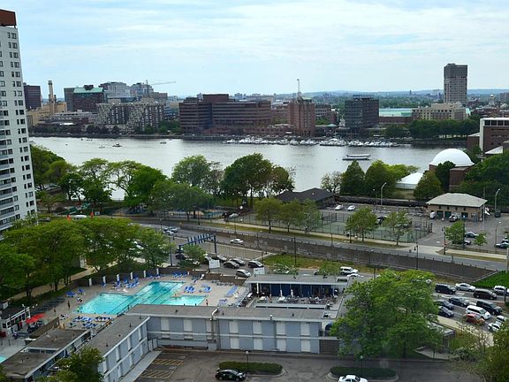 penthouse riverview