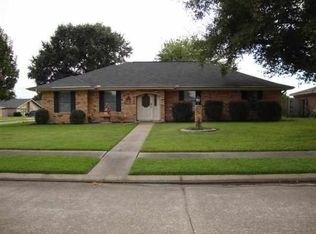 501 Barbara Ct, Port Neches, TX 77651