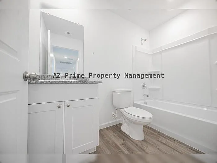 28 S Naples Ln — Photo 19