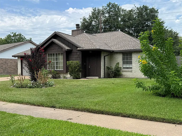 10014 Sand Pass Ln — Photo 1