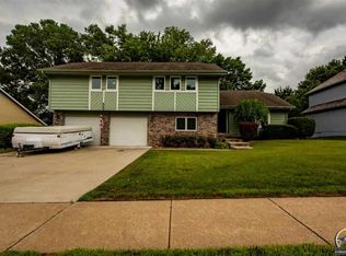 925 SE 42nd Ter, Topeka, KS 66609