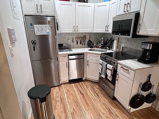 2nd image of 35 W 16th St APT 10