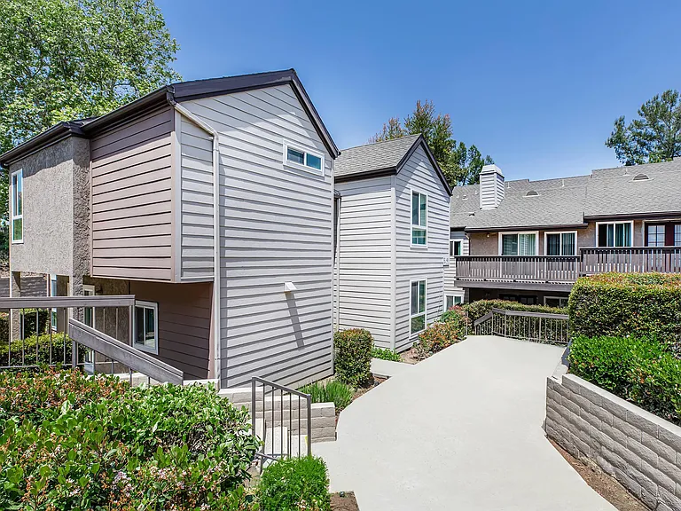 Canyon Crest Views — Photo 4