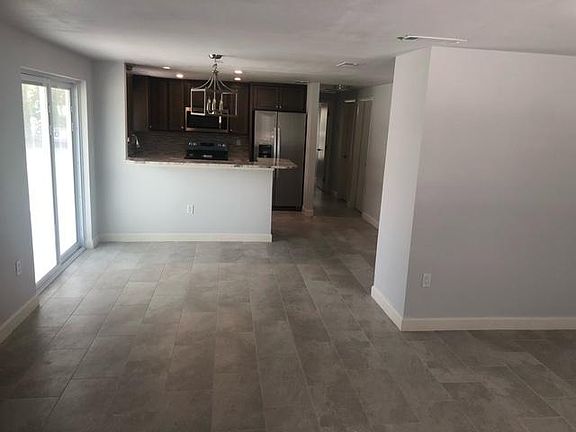 3rd image of 2896 Noble Ave