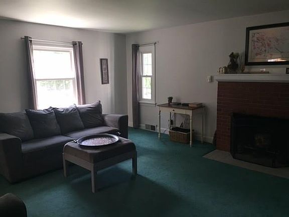 2nd image of 611 Clifton Dr