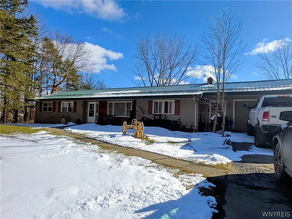 5135 Robinson Rd photo 1