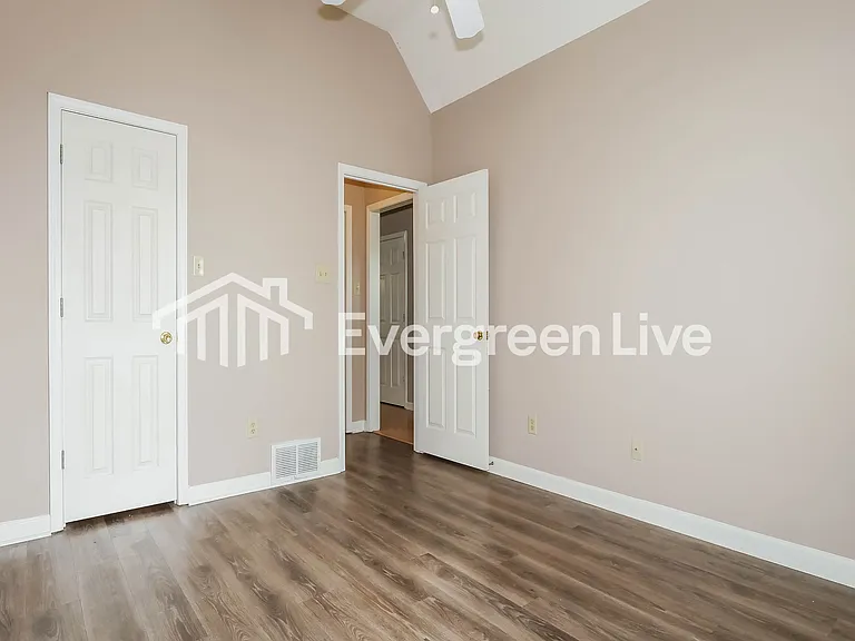 3931 Old Brownsville Rd — Photo 8