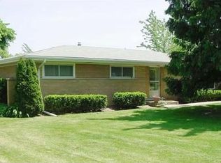 1S527 Chase Ave, Lombard, IL