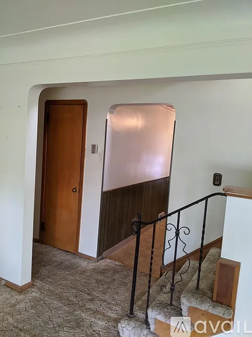 13513 Oakview Blvd photo 1