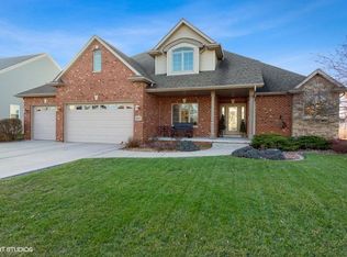 10000 Clark Pl, Crown Point, IN 46307
