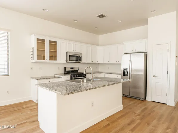 6517 W Castle Pines Way, Tucson, AZ 85757