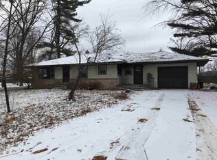 5594 Ellis St, Stevens Point, WI 54482