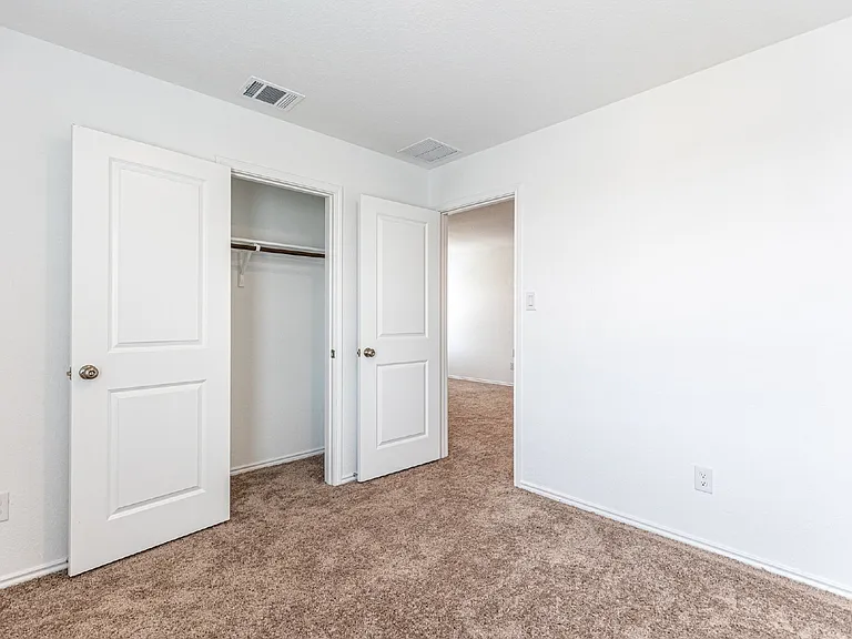 31708 Ambrose St — Photo 23