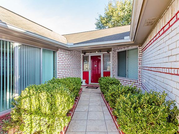 3rd image of 11519 Caesar Dr