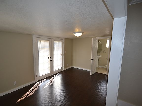 5th image of 1520 N Palomares St