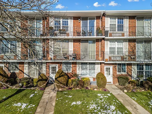 Sold by REMAX Elite | media 1