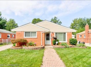 4676 Roosevelt Blvd, Dearborn Heights, MI 48125