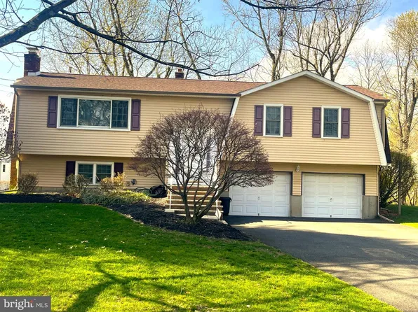 194 Bull Run Rd, Ewing, NJ 08638