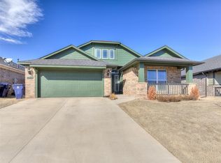 2225 Roca Dr, Edmond, OK 73012