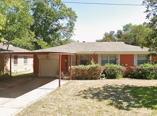 556 Blueberry Blvd, Dallas, TX 75217