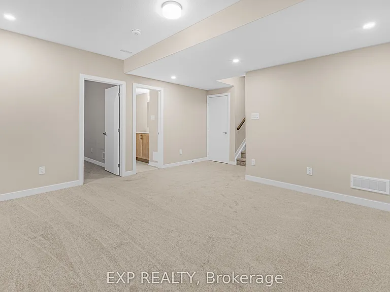 345 Peninsula Rd — Photo 25