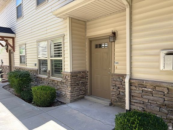 3rd image of 1445 Stone Meadow Dr