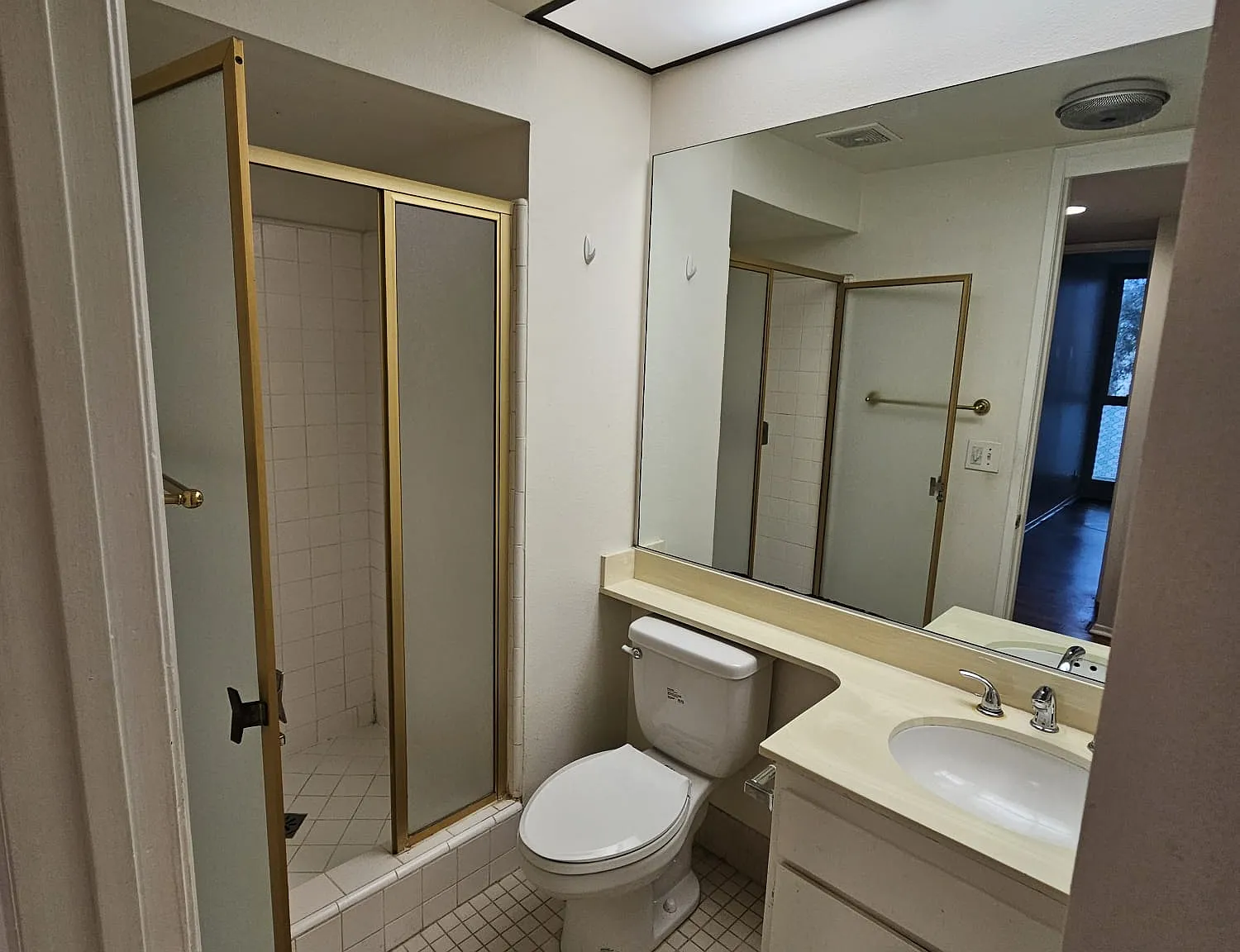 2 bed, 1479 sqft, $3,300 — Photo 4