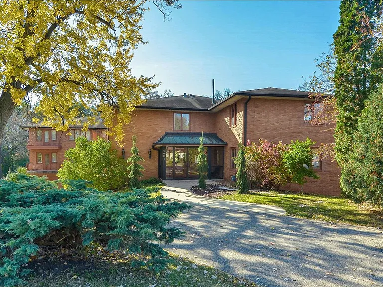 4401 Valley View Rd — Photo 12