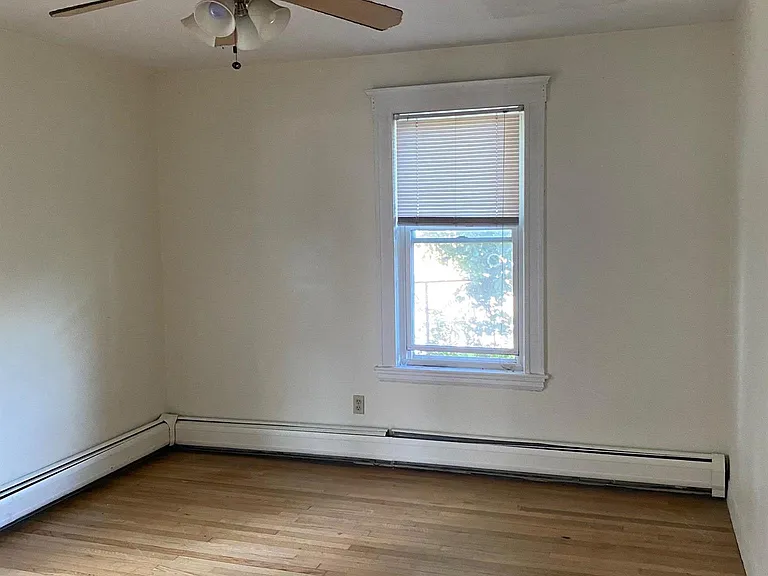 79 Clarendon Ave #1 — Photo 6