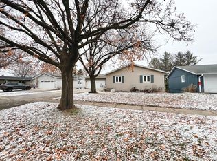 670 W Main St, Cary, IL 60013