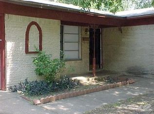 2713 Anderson St, Irving, TX 75062