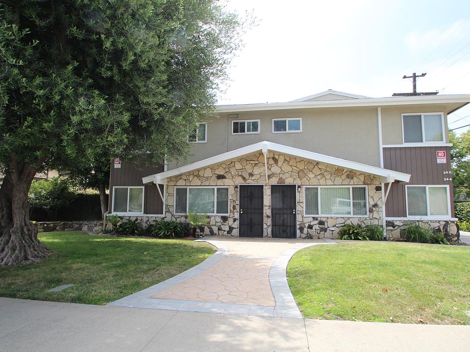 338 E Rossellen Place
