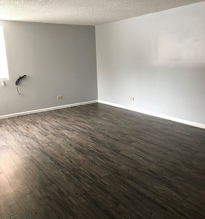1st image of 1117 Broadway Ave APT 1S