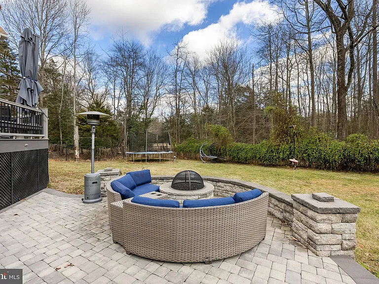 3 S Lakeside Dr W — Photo 49