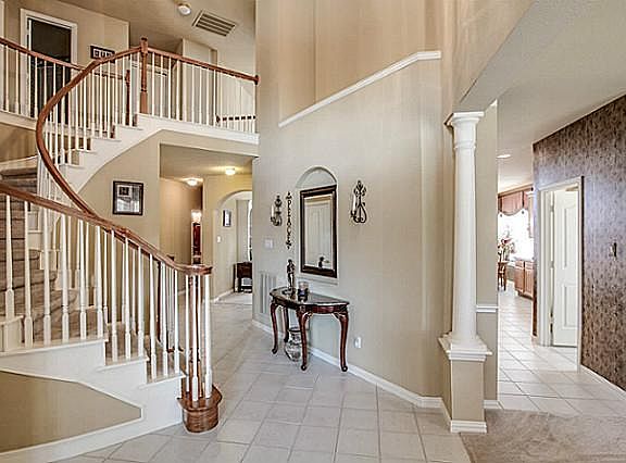 2nd image of 3506 Sandhurst Dr