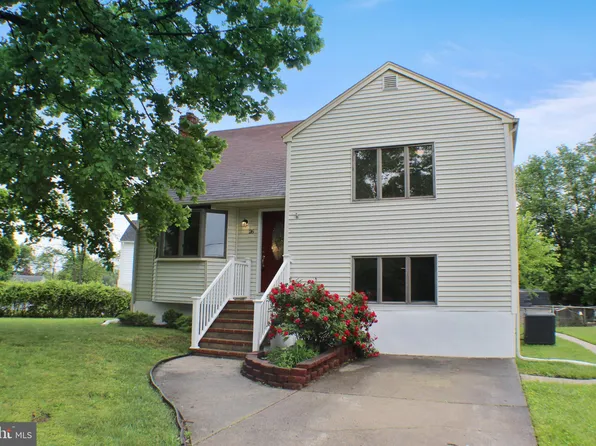 26 Brafman Dr, Hamilton, NJ 08610