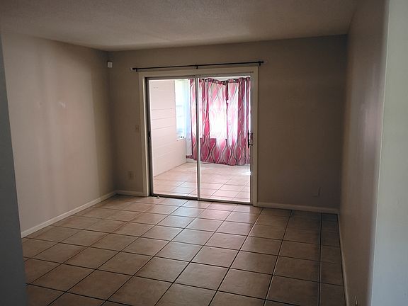 4th image of 21696 SW Raintree St
