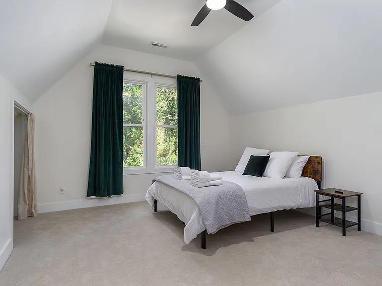 27 M L Reagan Dr — Photo 23