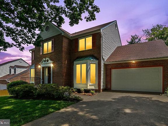 2nd image of 3415 Arnold Ln